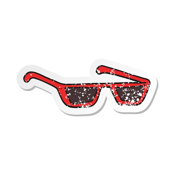 Pegatina retro angustiado de unas gafas de sol de dibujos animados — Vector de stock