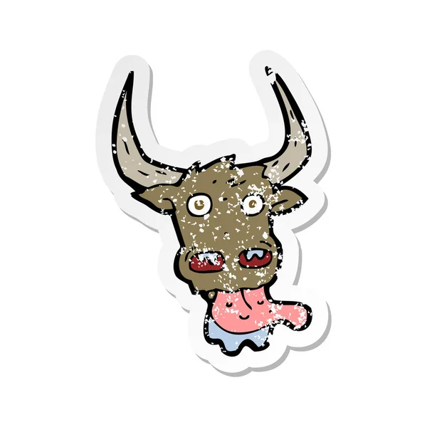 Retro noodlijdende sticker van een cartoon koe gezicht — Stockvector
