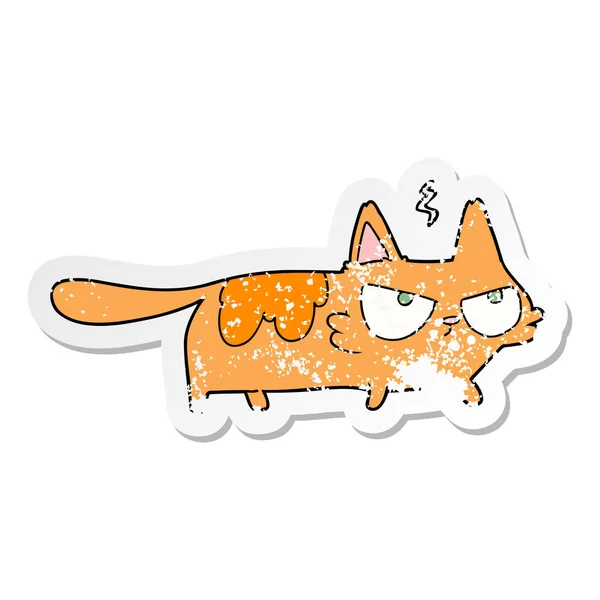 Distressed sticker of a cartoon angry cat — Stock Vector