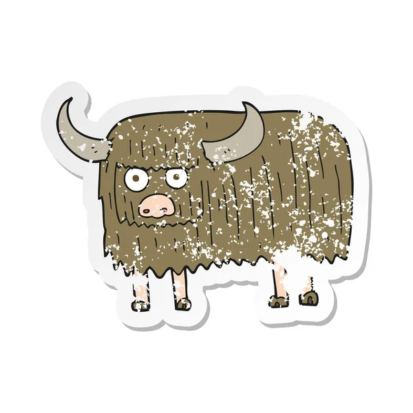 Retro distressed sticker of a cartoon hairy cow — Stock Vector