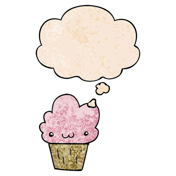 Cartoon cupcake met gezicht en gedachte bubble in grunge textuur p — Stockvector