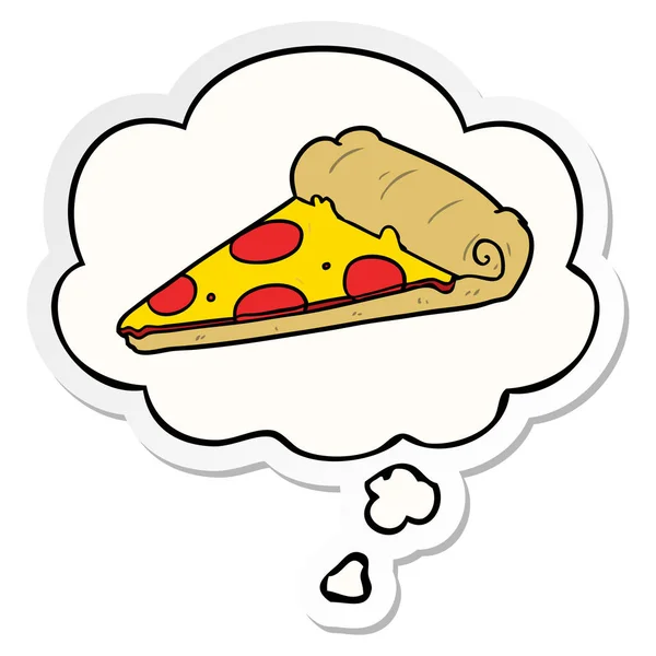 Cartoon pizza slice en dacht Bubble als een gedrukte sticker — Stockvector
