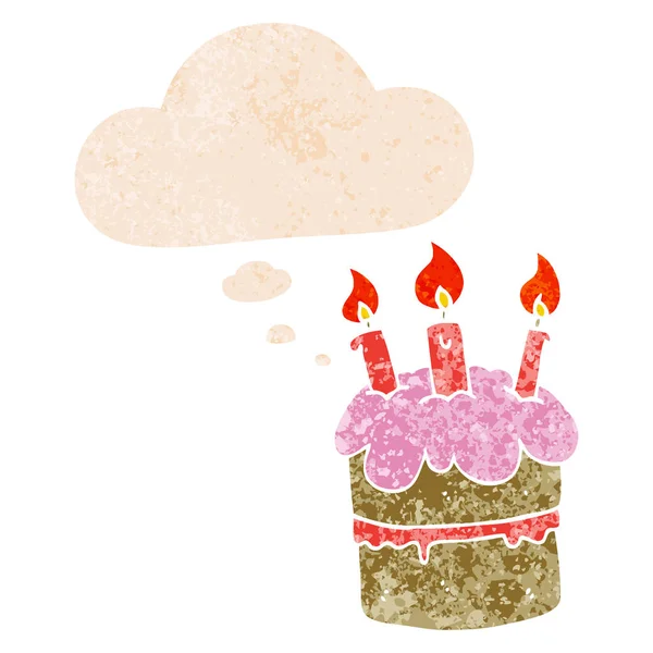 Pastel de cumpleaños de dibujos animados y burbuja de pensamiento en estilo texturizado retro — Vector de stock