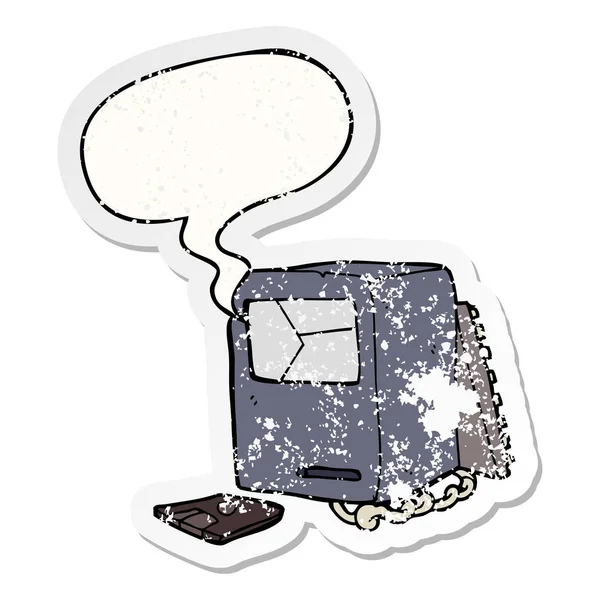 Cartoon gebroken oude computer en toespraak bubble noodlijdende sticker — Stockvector