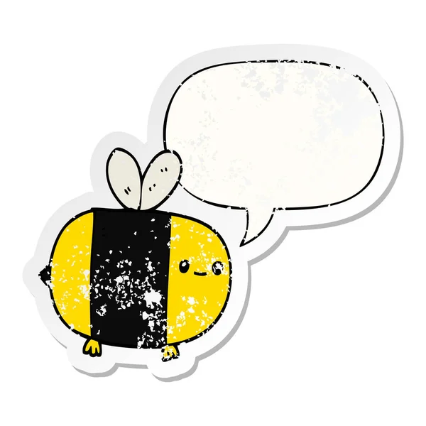 Cute cartoon bee and speech bubble distressed sticker — Stock Vector