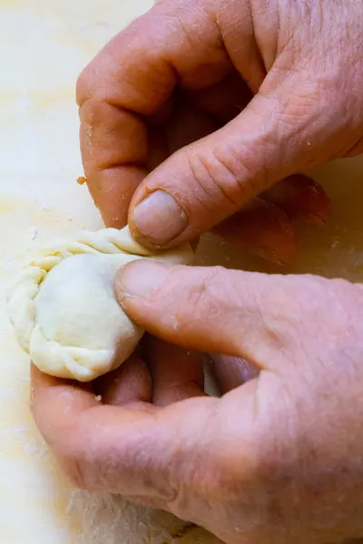 Knödel Kochen Der Heimischen Küche — Stockfoto