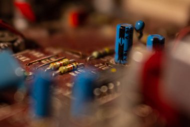 Elektronik Devre 'yi kapatın. Mikroçipler ve Elektronik Elementler