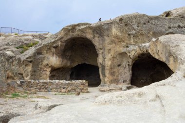 Georgia 'daki eski binalar. Mağara Şehri, Mağara Kasabası