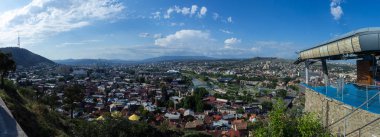 Şehir manzarası, yukarıdan manzara. Panorama.
