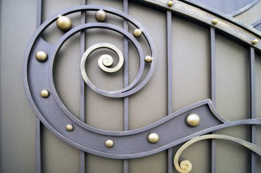 Güzel dövme demir çit unsurları