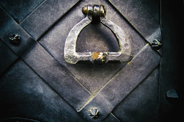 Kute Uchwyt Tle Drzwi Metalowe — Zdjęcie stockowe