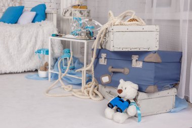 Güzel yeri için bir photosession bir tuğla üzerinde beyaz renkte bir deniz tarzda bir fotoğraf stüdyo duvar arka plan