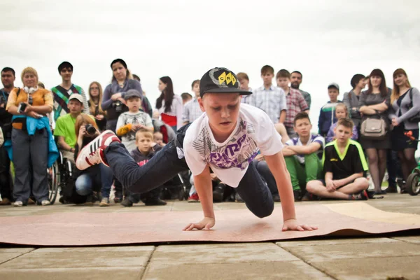 Rusya Yaroslavl Mayıs 2013 Breakdance Savaş Rekabet Grup Arasında Açık — Stok fotoğraf