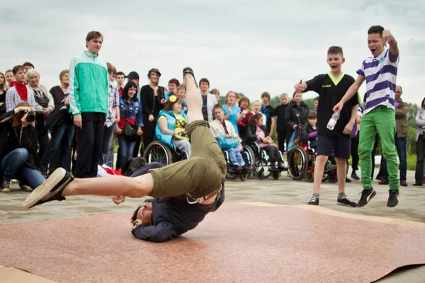 Rusia Yaroslavl Mayo 2013 Breakdance Battle Competition Una Calle Aire —  Fotos de Stock