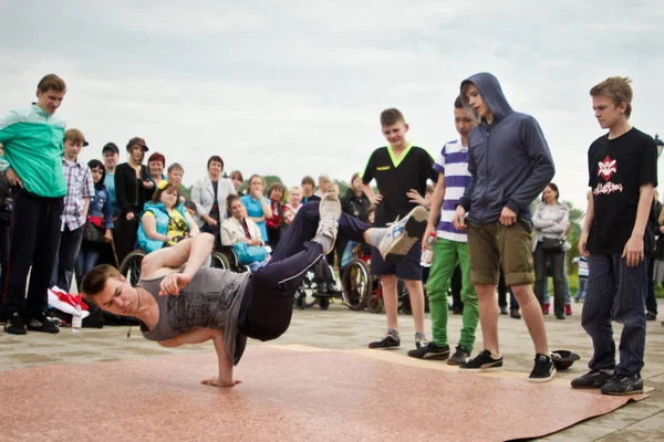 Rusland Yaroslavl Mei 2013 Breakdance Slag Bij Concurrentie Een Straat — Stockfoto