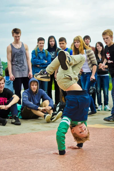 Rusia Yaroslavl Mayo 2013 Breakdance Battle Competition Una Calle Aire —  Fotos de Stock