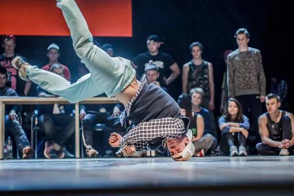 Rusya Yaroslavl Ekim 2013 Çocuklar Gençler Yetişkinler Hip Hop Bboys — Stok fotoğraf