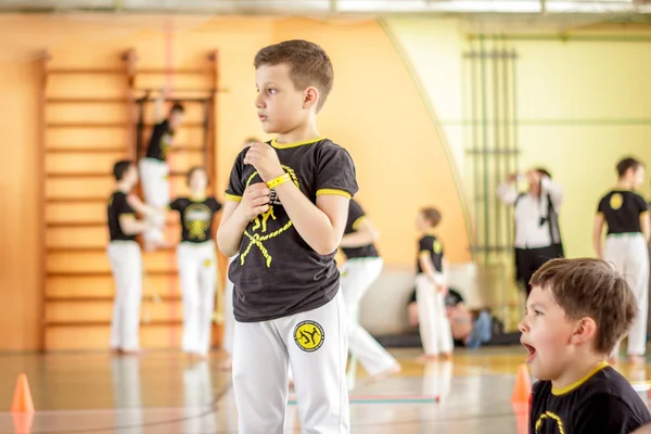 Russia Yaroslavl May 2018 Group People Involved Capoeira Gym Warm — Stock Photo, Image