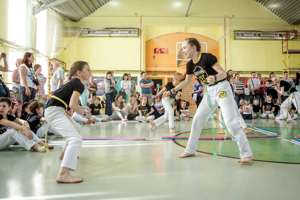 Oroszország Yaroslavl Május 2018 Csoport Emberek Részt Vesznek Capoeira Tornaterem — Stock Fotó