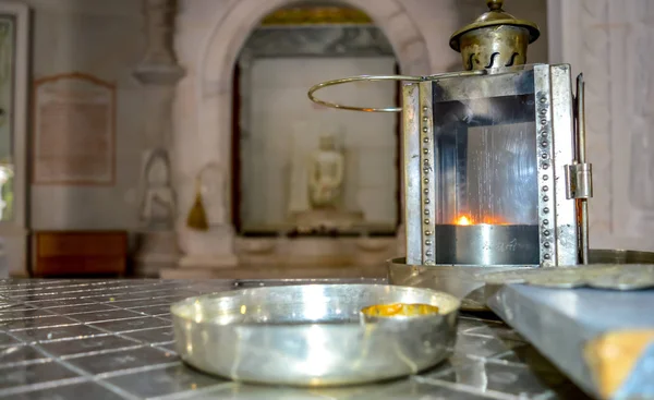 Beautiful Design Luxury Metallic Lighting Lamp Jain Temple White Marble — Stock Photo, Image