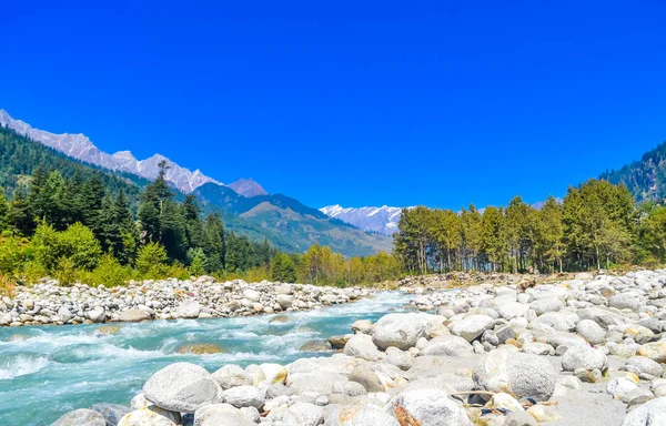 Valle Montaña Durante Día Soleado Brillante Hermoso Paisaje Natural Tiempo —  Fotos de Stock