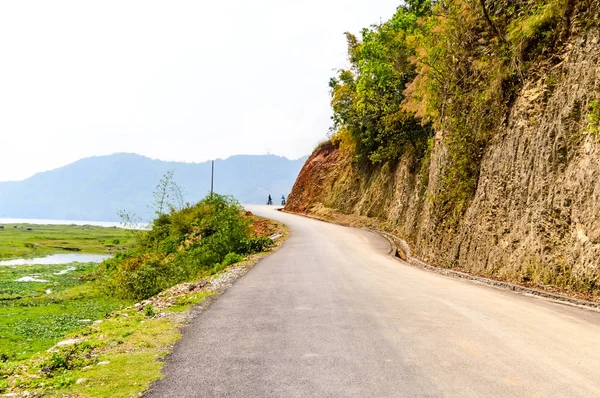 Foto Einer Leeren Straße Mit Hügel Der Nähe Des Pokhara — Stockfoto