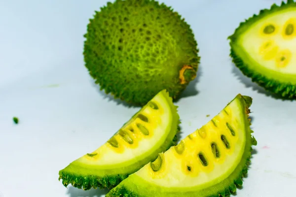 Calabaza Espinosa Verdura Frutas Verdes Sobre Fondo Blanco — Foto de Stock