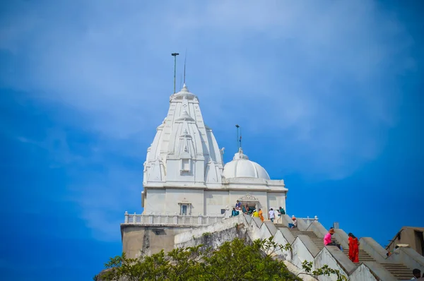 Pareshnath Jharkhand India Mayo 2017 Turista Viene Ver Templo Sagrado —  Fotos de Stock