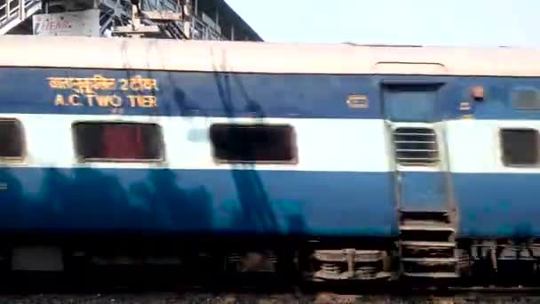 Bpl Howrah Express 13026 Bhopal Csomópont Howrah Csomópont Nagysebességű Vasúti — Stock videók