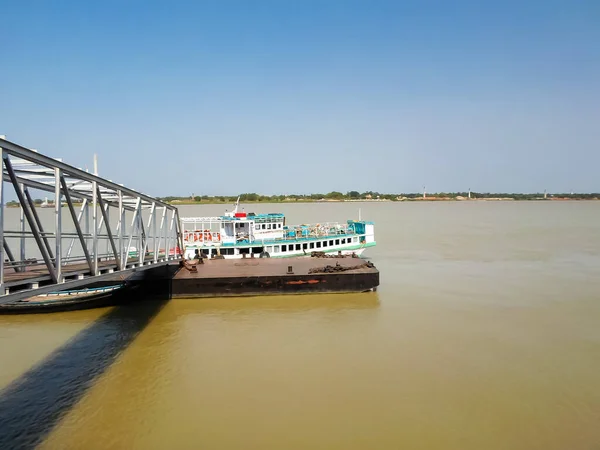 Puente Murray Río Buques Pasajeros Embarcadero Río Hooghly Estructuras Frente — Foto de Stock