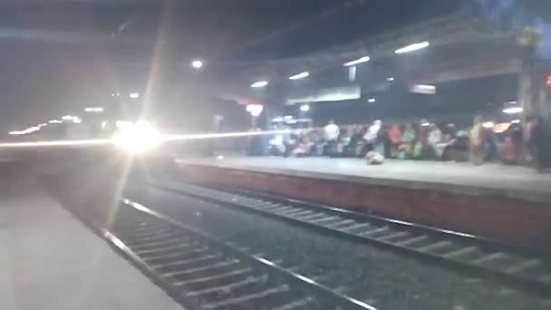 Высокоскоростные Скоростные Поезда Agnibina Express Intercity Экспресс Поезда Индийской Железной — стоковое видео
