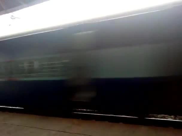 Высокоскоростные Скоростные Поезда Rajya Rani Express Intercity Express Express Train — стоковое видео
