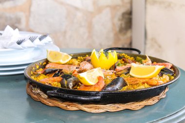 Mayorka plaj restoran lezzetli paella 