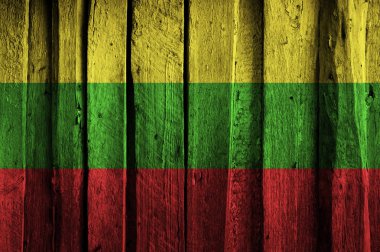 Eski ahşap plakalar arka plan üzerinde Litvanya bayrağı.