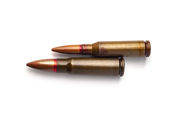 Две старые пули для автоматических винтовок калибра 5.45 и 7.62. Селективный фокус . — стоковое фото