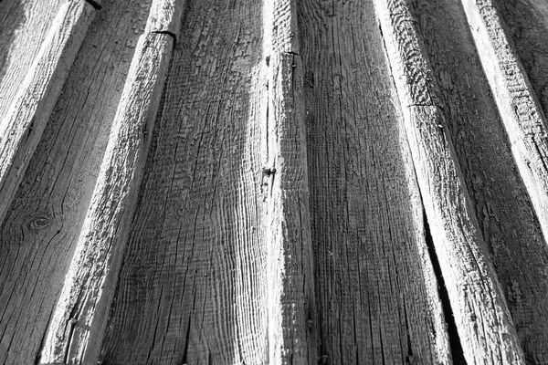 Dřevěné desky vypadají s perspektivou. Černobílá bitová kopie pozadí. — Stock fotografie