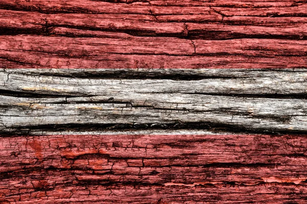 Bandera de Austria sobre una antigua superficie decrépita de madera . —  Fotos de Stock