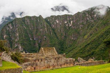 Andes sis Inca arka plan üzerinde Harabeleri.