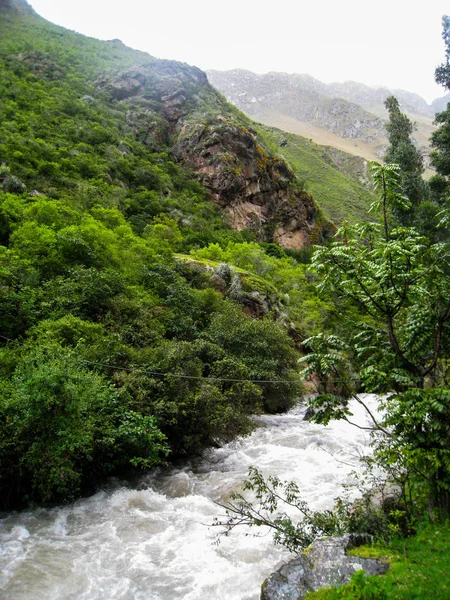 Stormy waters of the mountains. — Stock Photo, Image