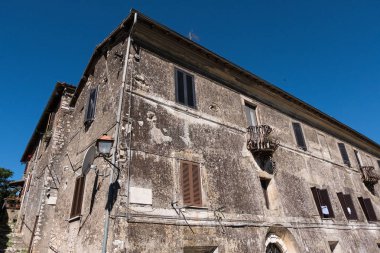 İkamet Ortaçağ zemin üzerine mavi gökyüzü.