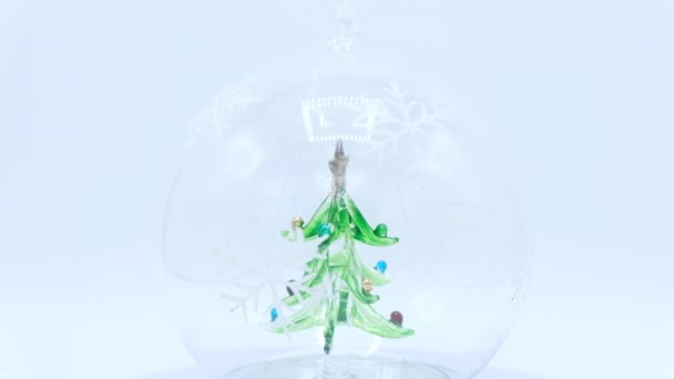 Christmas Tree Red Blue Yellow Golden Decoration Glass Ball White — 图库视频影像