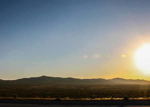 Fond Écran Paysage Désert Nevada Vallée Une Voiture Photographie Route — Photo