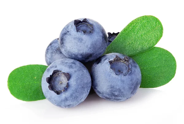 Frische Reife Blaubeeren Mit Blättern Nahaufnahme Isoliert Auf Weißem Hintergrund Stockbild