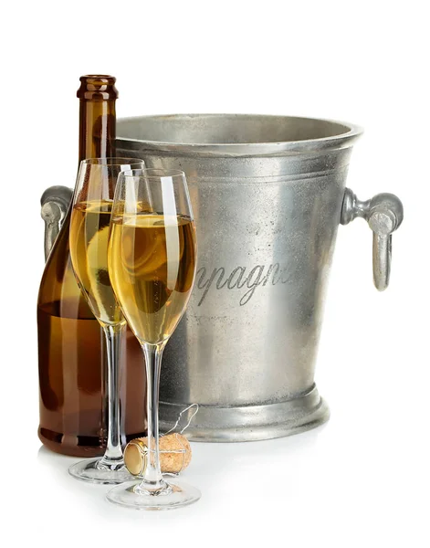 Champagne Fles Met Ijsemmer Glazen Champagne Geïsoleerd — Stockfoto