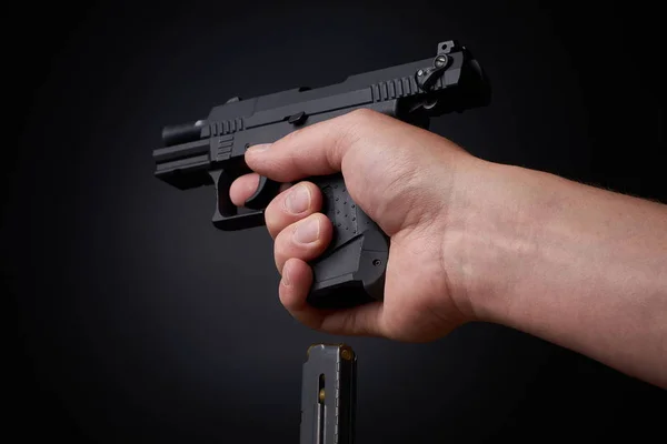 Ladda Pistol Pistol Infoga Ammunition Mag — Stockfoto