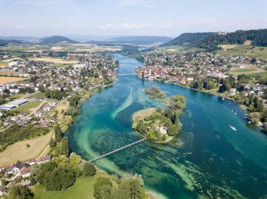 Konstanz Gölü'nde Ren nehri başlangıç bölümünün Aerial Drone fotoğraf: Islet Werd, Stein Rhein, Switzerlan