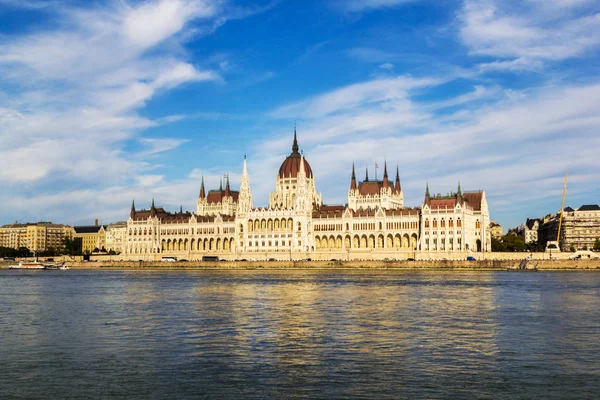 Budapest Parlament Ufer Der Donau Ungarn — Stockfoto