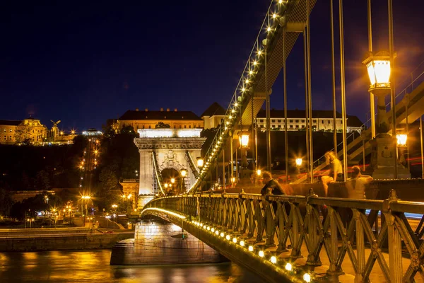 Célèbre Pont Chaîne Szchenyi Sur Danube Illumination Nuit Ouvert 1849 — Photo