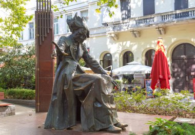 Budapeşte, Macaristan - 16 Eylül 2019: Liszt meydanında ünlü Macar müzisyen Franz Liszt 'in heykeli, 