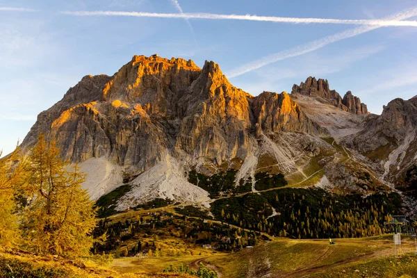 Morning Glow Peak Falzarego Pass Golden Autumn Season Dolomites South — Stock Photo, Image